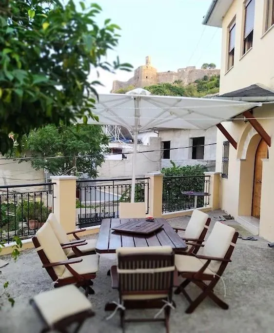 George'S Villa Gjirokastër 0*,